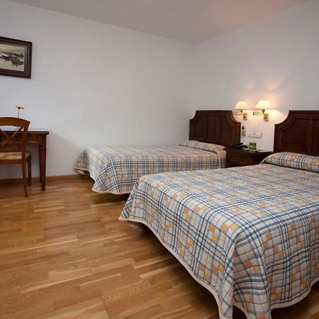 Hotel Avenida 耶克拉 外观 照片