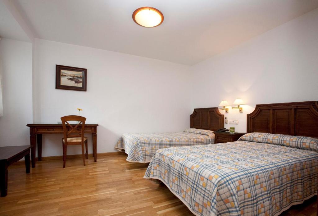Hotel Avenida 耶克拉 外观 照片